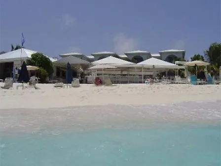 Ku Hotel Shoal Bay Village 4*,